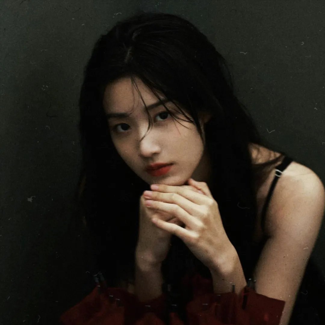 格雷戈里的女友